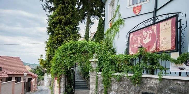 Vychýrené kačacie hody pod Trenčianskym hradom