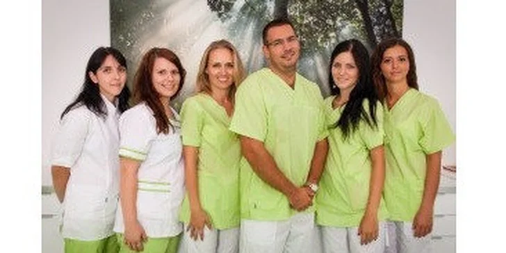 Profesionálna dentálna hygiena a bielenie zubov lampou Zoom! K dentálnej hygiene medzizubná kefka ako darček!