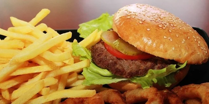 Nové hamburgery v British Rock Stars