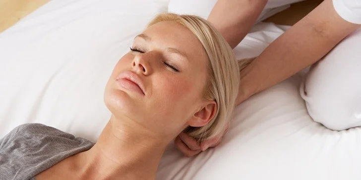 Japonská masáž SHIATSU alebo klasická olejová masáž