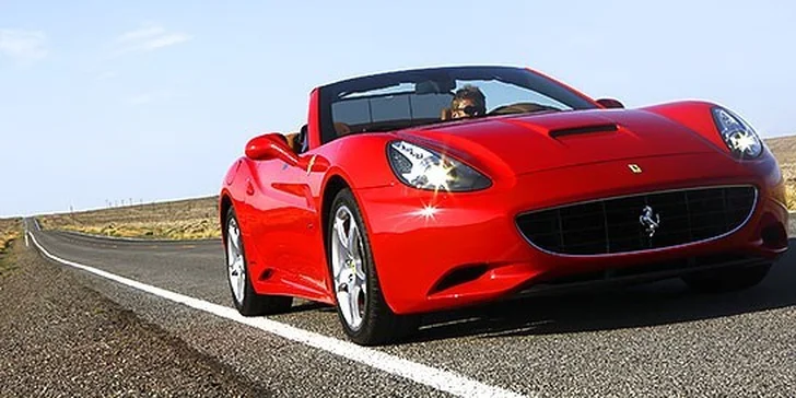 Prenájom luxusného auta Ferrari alebo ďalších