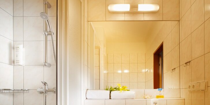 Zimné kúpeľné hýčkanie v hoteli Harmonie*** v Luhačoviciach - skvelé pobyty s polpenziou, bazénom a procedúrami