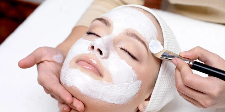 Ošetrenie pleti s masážou a maskou podľa typu pleti v trvaní 60 minút