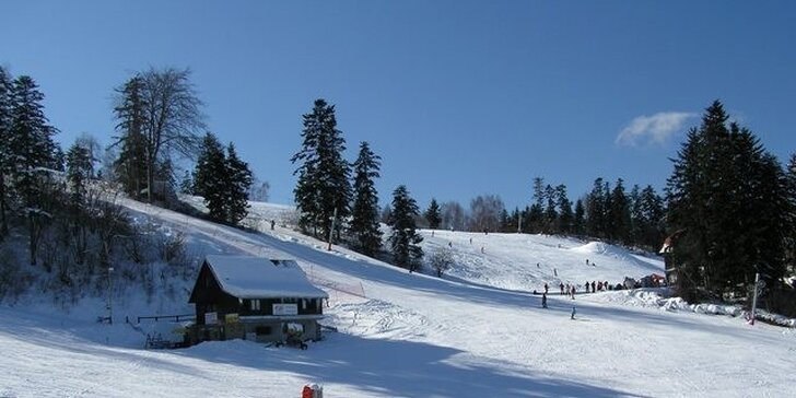 Celodenný SKIPASS do 4* lyžiarskeho strediska Relax Centrum PLEJSY