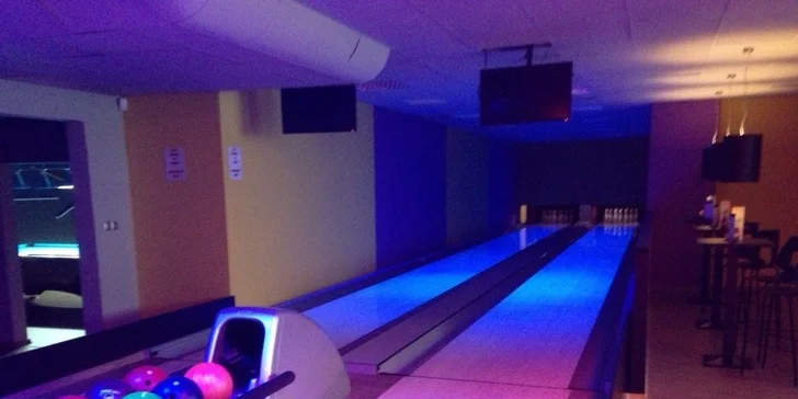 Poďte aj s kamarátmi na hodinku bowlingu či billiardu!
