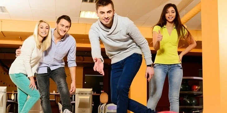 Poďte aj s kamarátmi na hodinku bowlingu či billiardu!