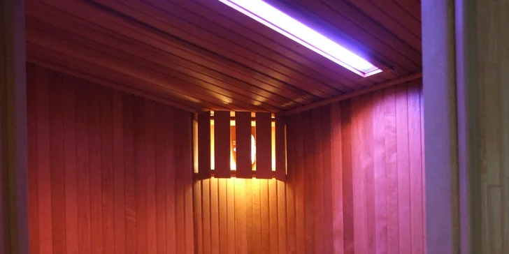 Relax v saune a cvičenie v modernom fitness centre pre dvoch