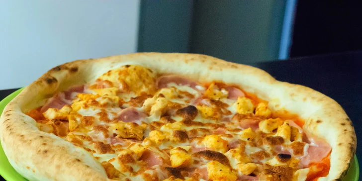 Spríjemnite si predvianočné potulky čerstvou horúcou pizzou v pizzérii Marro