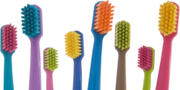 Top ambulantná dentálna hygiena + kefka Curaprox alebo bielenie zubov