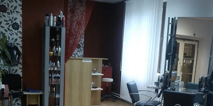 Kompletný dámsky strih, farbenie alebo melír