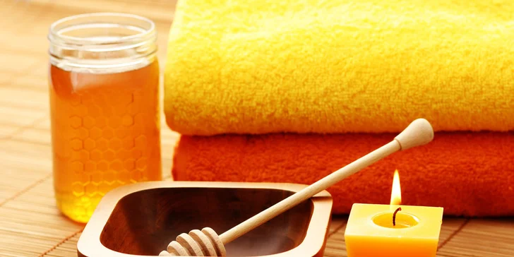 Uvoľnite sa najviac ako sa len dá na medovej detoxikačnej masáži alebo bankovaní
