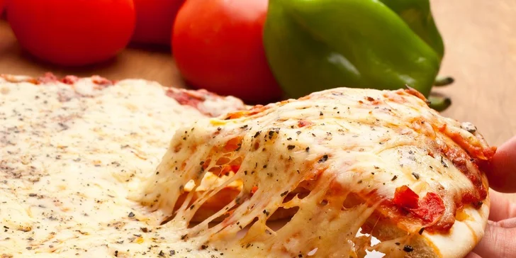 Výborná čerstvá chrumkavá pizza podľa vlastného výberu v Inke