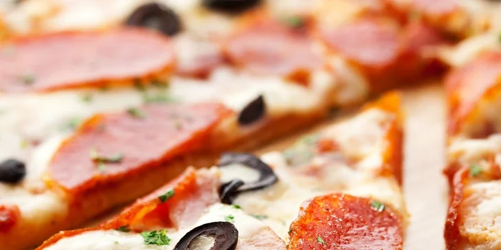 Výborná čerstvá chrumkavá pizza podľa vlastného výberu v Inke