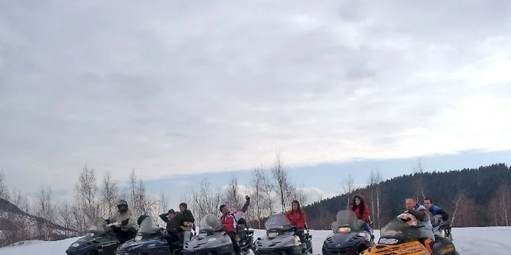 Adrenalín na snežných skútroch v Slovenskom rudohorí