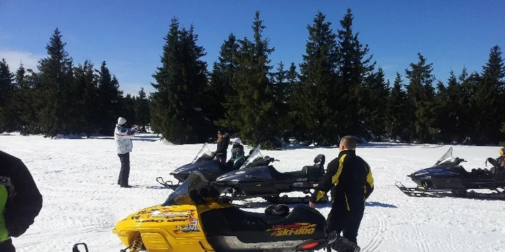 Adrenalín na snežných skútroch v Slovenskom rudohorí