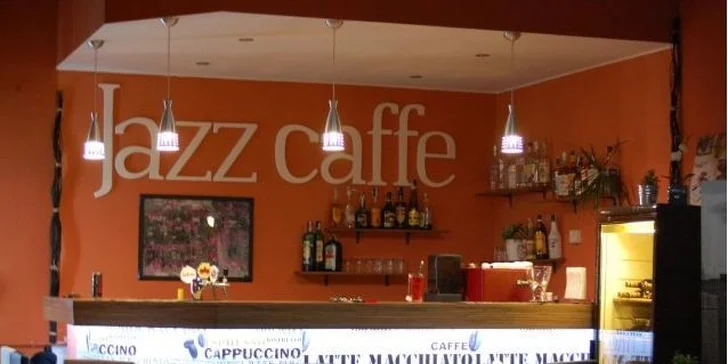 Alko a nealko nápoje so sušeným ovocím v Jazz Caffe