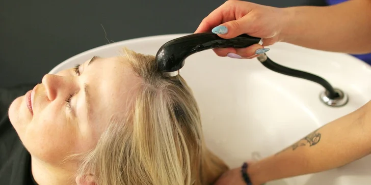 Ombré melír, strihanie alebo kompletný styling