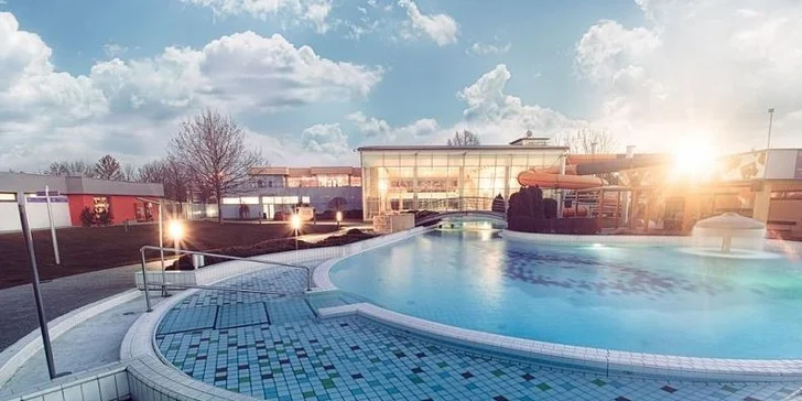 Wellness & Aquapark pobyt v Hoteli Senec****. Až 2 deti do 6 r. alebo 1 najmladšie dieťa do 12 r. zadarmo!