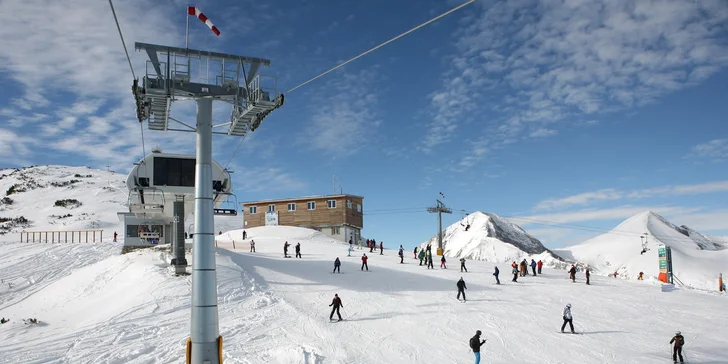 Lyžovačka v modernom SKI resort BANSKO v Bulharsku