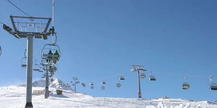 Lyžovačka v modernom SKI resort BANSKO v Bulharsku