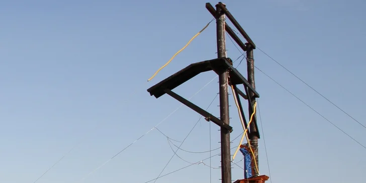 Adrenalínový let na 120 m dlhej lanovke