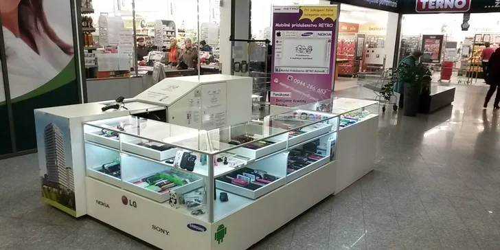 Ochranná fólia na mobil...aj s nalepením!