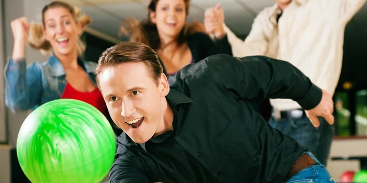 1 hodina zábavy na bowlingu pre celú rodinu i partiu alebo klubová karta plná výhod