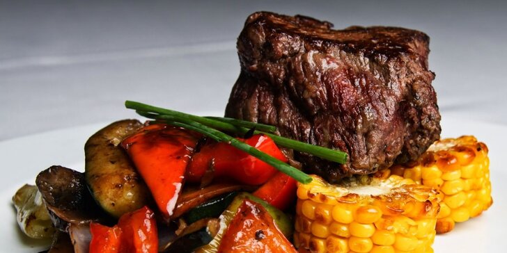 Hviezdna gastronómia - hovädzie steaky alebo jelení chrbát v Modrej Hviezde a Hradnej Hviezde