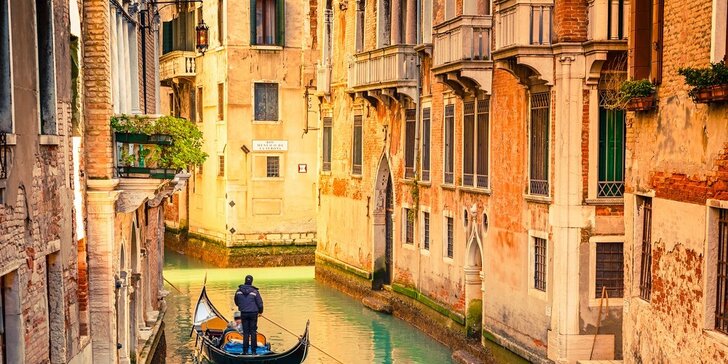 Benátky s návštevou ostrovov Muráno a Buráno