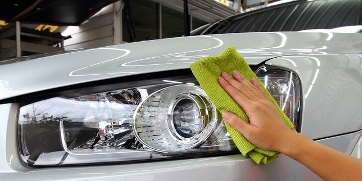 Ručné umytie auta, vysávanie, tepovanie sedadiel i leštenie svetlometov iba 5 min. od TT
