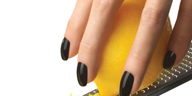 Novinka: CND SHELLAC BRISA LITE