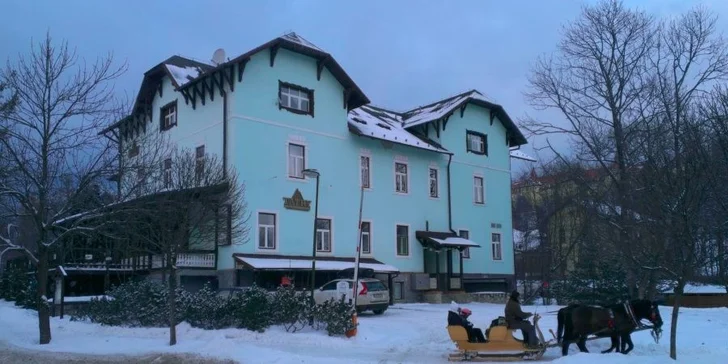 Štýlový historický Hotel Tatry*** v Tatranskej Lomnici + 1 dieťa do 12 rokov zdarma a zľavy na skipasy až do 30 %