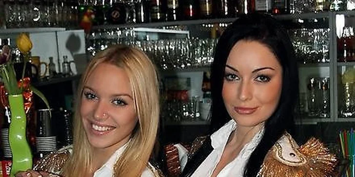 Ochutnávka akostných mladých vín s občerstvením pre 2 osoby v Starom meste