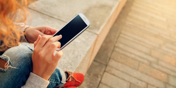 Servis iPhone aj u Vás doma či v práci od iDoctor.sk