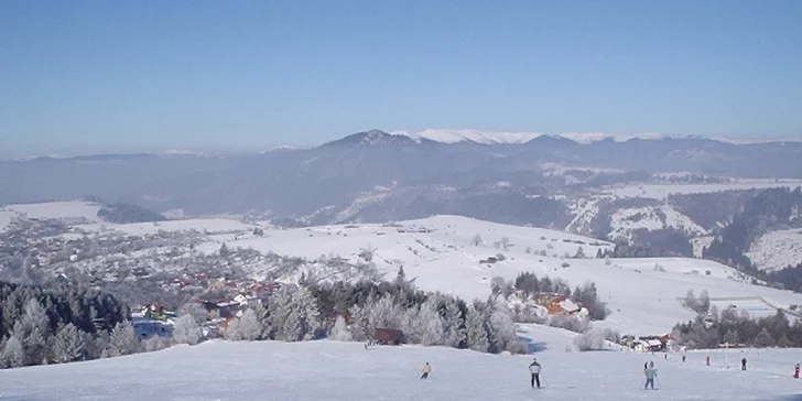 Skipasy v lyžiarskom stredisku SKI Strelníky
