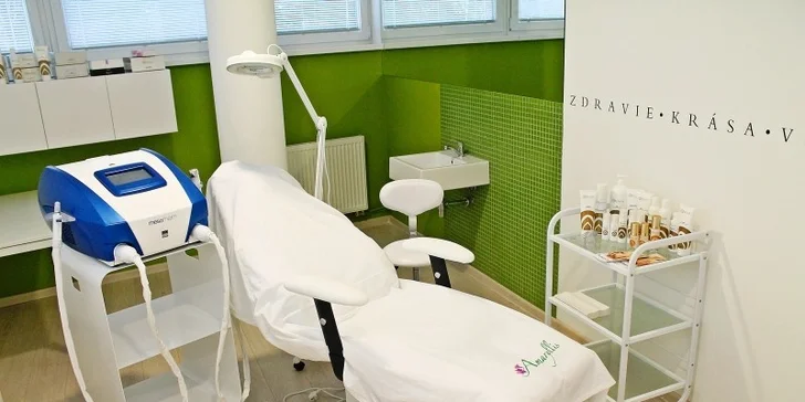 Fotorejuvenizácia tváre a krku vás zbaví vrások, akné a pigmentových škvŕn