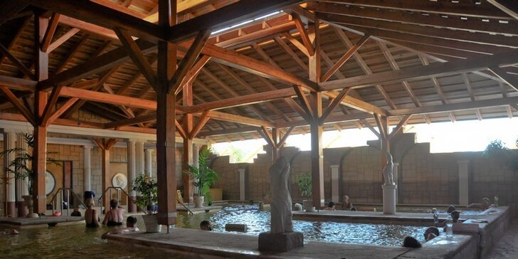 Jedinečná dovolenka s polpenziou, saunou a možnosťou kúpania aj pod holým nebom v Podhájskej