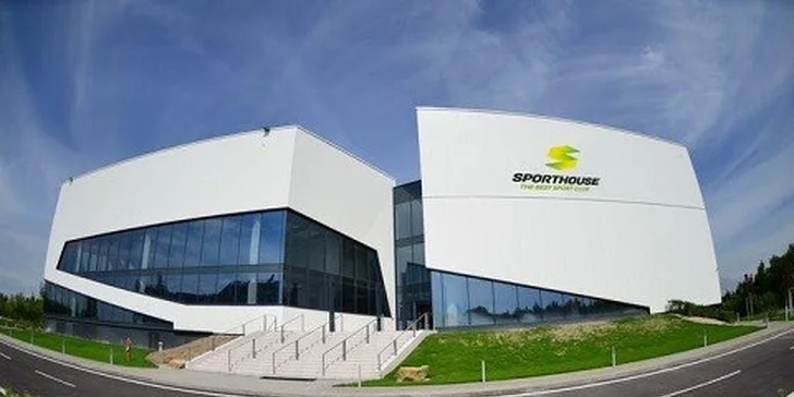Squash v Aircraft Sport House