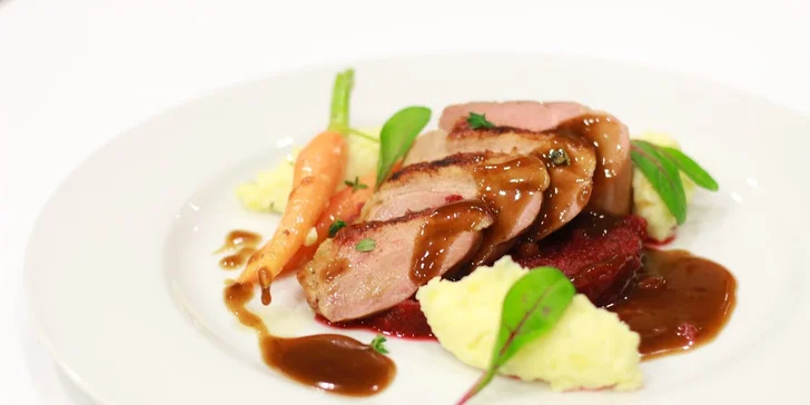 Luxusné valentínske menu v reštaurácii Holiday Inn