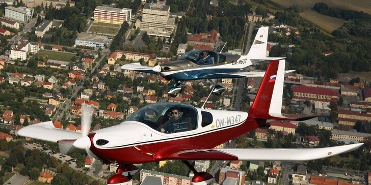 Jedinečný, nielen valentínsky darček – let lietadlom Viper SD4 s možnosťou pilotovania
