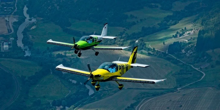 Jedinečný darček – let lietadlom Viper SD4 s možnosťou pilotovania