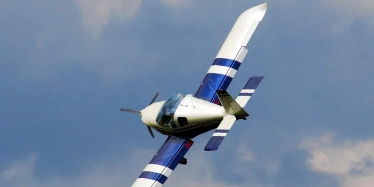 Jedinečný darček – let lietadlom Viper SD4 s možnosťou pilotovania