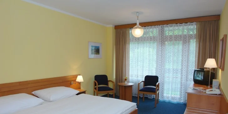 Jesenné pohladenie v kúpeľoch Luhačovice na Morave pre 2 osoby + deti do 6 rokov zdarma