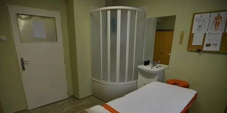 Medová detoxikačná alebo aromaterapeutická relaxačná masáž pre jarnú očistu
