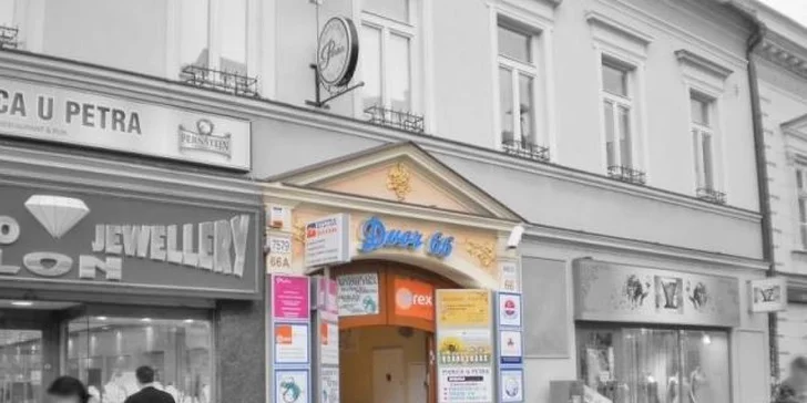 Farbenie a úprava obočia