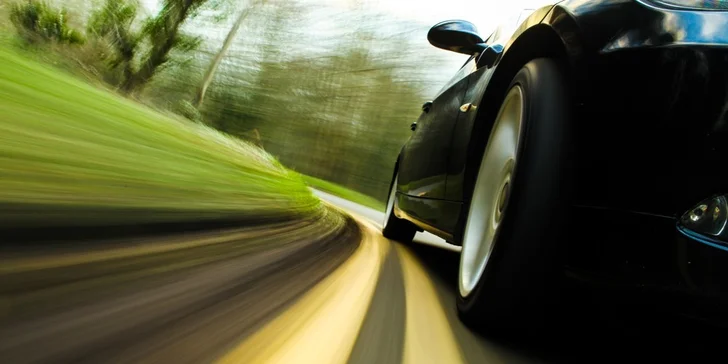 Množstvo programov pre krásne čisté lesklé auto