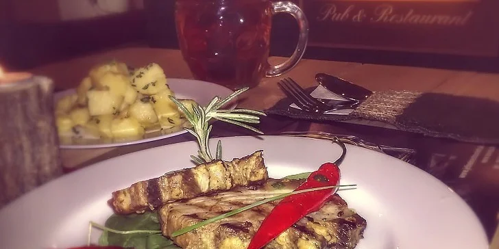 Tradičná kuchyňa: hlavné jedlo s polievkou a veľké pivo podľa výberu