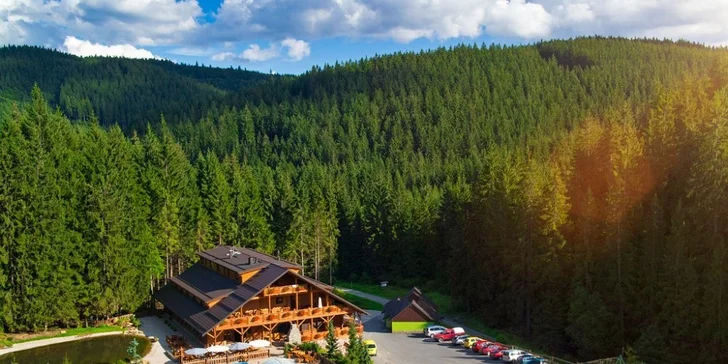 Jarný wellness pobyt pre 2-4 osoby v lone prírody alebo last minute lyžovačka