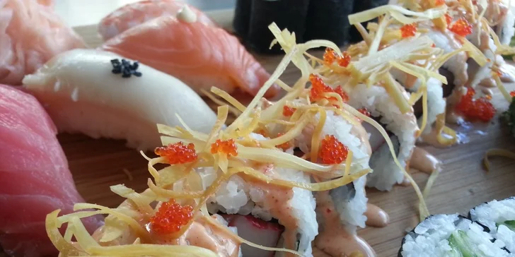 Znamenitý jarný sushi set pre 2 osoby