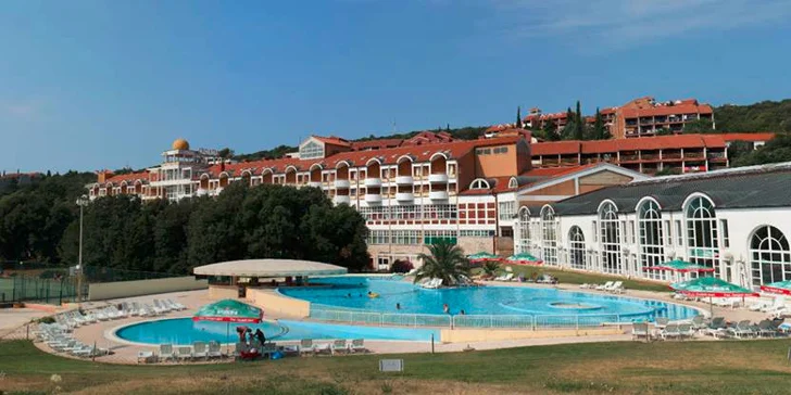 Pobyt na celú sezónu 2015 na Istrii s All Inclusive. 1 dieťa do 12 r. a 1 do 2 r. zdarma